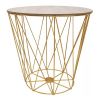 Moderní konferenční stolek s kovovou konstrukcí zlaté barvy a deskou ve světlém dekoru dřeva. Originální provedení pro stylové zařízení domácnosti. Rozměry 39x40 cm, nosnost 10 kg. 