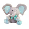 Šedý plyšový slon, výška 25 cm, napájení 3x AA 1,5V. Mluví česky a zpívá, rád si hraje na schovávanou a hýbe ušima. Modrá mašle a detaily.