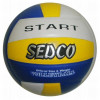 Míč volejbalový SEDCO START PUC: Volejbalový míč, syntetický materiál.Hmotnost: 240-260g, materiál PVC-odlehčený , míč určený  pro začátečníky , vyhovuje i pro rekreační hru. Je odolný a hodí se i pro výuku do škol také pro ...