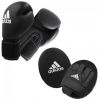 Boxovací set Adidas Profi se skládá z lap na box a boxerských rukavic velikosti 12oz. Rukavice jsou vyrobené ze syntetické kůže, stejně tak jako boxerské lapy. Tato tréninkové sada je vhodná pro začínající sportovce. Kvalitní materiál, dlouhá životnost, kompletní set pro nácvik úderů. 