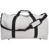 - prostorná textilní taška určená především na sport, do fitness i na cestování - materiál: Polyester 600D - kvalitní, pevný materiál s dobrou odolností proti roztržení - hlavní velká kapsa na dvojzip - boční kapsa ...