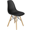 Moderní židle s netradiční konstrukcí, která zaujme svým jedinečním designem, pohodlím a praktičností. Pevnost židle zajišťuje dřevěná podnož s pevnou kovovou konstrukcí. Vhodná pro mnohá aranžmá, ke skleněným i dřevěným stolům. Originální design, ergonomický tvar, kvalitní zpracování. Nosnost 125 kg. 